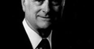 Dr. Andrew A. Gage, 101, pioneering surgeon who helped develop heart  pacemaker