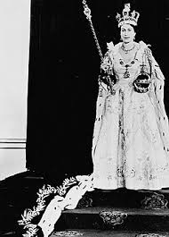 4 elizabeth ii ascended the throne at the age of 25 upon the death of her father, george vi, on 6 february 1952, being proclaimed queen by her privy and executive councils shortly afterwards. Coronation Gown Of Elizabeth Ii Wikipedia