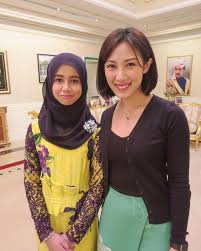 Azrinaz, 1 mayıs 2018'de fairos khan abdul hamid ile ikinci kez 1 mayıs 2018'de evlendi. Manis Berhijab Puteri Ameerah Bolkiah Semakin Cantik Persis Bondanya Azrinaz Mazhar Hakim Nona