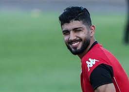 وكان فرجاني ساسي وضع شروط مالية كبيرة لتمديد عقده مع الزمالك وهو الأمر الذي رفضت إدارة القلعة البيضاء الموافقة عليه في ظل الأزمة المالية التي يعاني منها النادي ليقرر نجم تونس الرحيل نهاية الموسم. ÙÙŠ Ø¹ÙŠØ¯ Ù…ÙŠÙ„Ø§Ø¯Ù‡ Ù‡Ù„ Ù‚Ø¯Ù… ÙØ±Ø¬Ø§Ù†ÙŠ Ø³Ø§Ø³ÙŠ Ù…Ø§ÙŠÙƒÙÙŠ Ù„Ù†Ø§Ø¯ÙŠ Ø§Ù„Ø²Ù…Ø§Ù„Ùƒ Ø£Ù„ÙˆØ§Ù† Ø¥Ù Ø¥Ù…