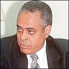 Descalifican a ministro de Obras Públicas y a encargado de privatización  para el cargo de sub administrador del Canal