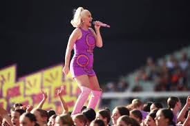 Katheryn elizabeth katy hudson (born october 25, 1984), known by her stage name katy perry, is an american singer, songwriter, businesswoman, philanthropist, and actress. Katy Perry Verrat Erstmals Geschlecht Ihres Babys