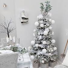 Decorated with christmas ornaments in gold and silver this tree decoration idea is a traditional and a favorite among many. White Christmas Tree Ideas Life On Summerhill