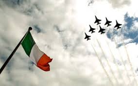 Τα χρώματα που χρησιμοποιούνται στην ιρλανδική σημαία έχει το καθένα τον συμβολισμό του, το. Anthem Irlandia