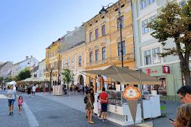 See a recent post on tumblr from @scatteredelsewheres about hermannstadt. Stadt Und Land Fotos Foto Bilder Aus Sibiu Hermannstadt In Siebenburgen Rumanien