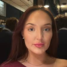 Hi all! I'm Isabella, I live in Bethnal Green. Born and raised more towards  the Essex side, have a lot of friends there but it would be lovely to make  some friends