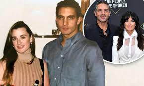 She began her career as a child actress, a. Kyle Richards 51 Is Unrecognizable At 24 In Early 90s Throwback With Husband Mauricio Umansky Daily Mail Online