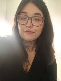 Hello, how are you? I'm Andy (i live in Spain), I'm a 26-year-old boy who  loves art 🎨, music 🎼and photography🏞️📸. I would like to have a penpal  friend💌✨ to share my