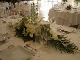 Pour les livraisons le jour même, un fleuriste indépendant de salon de provence, livre vos fleurs à salon de provence et ses environs en quelques heures. Fleuriste Pour Decoration D Eglise Pour Mariage Aix En Provence Clorofil Events