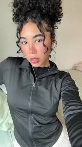 Candy Michell's Instagram, Twitter & Facebook