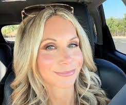 Geri Depass's Instagram, Twitter & Facebook