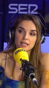 💬 "Estamos muy equivocados si creemos que por nuestra cuenta cada uno  vamos a conseguirlo todo" 🫂 Melody reflexiona sobre la importancia de  apoyar y apoyarse en los demás #melody #apoyo #amigos ...