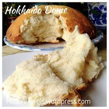 It pushes the boundaries of what a fluffy bread is and lives somewhere in let it rest for 20 minutes. Creams And Milk Make These Buns Worth To Try Hokkaido Soft Milk Buns And Hokkaido Dome Guai Shu Shu