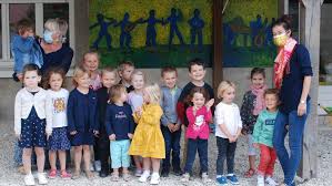 Ce poste est accessible avec ou sans qualification, mais il requiert la maîtrise des principes, produits, et engins de nettoyage. Une 35e Rentree Pour L Ecole Maternelle De Bergeres
