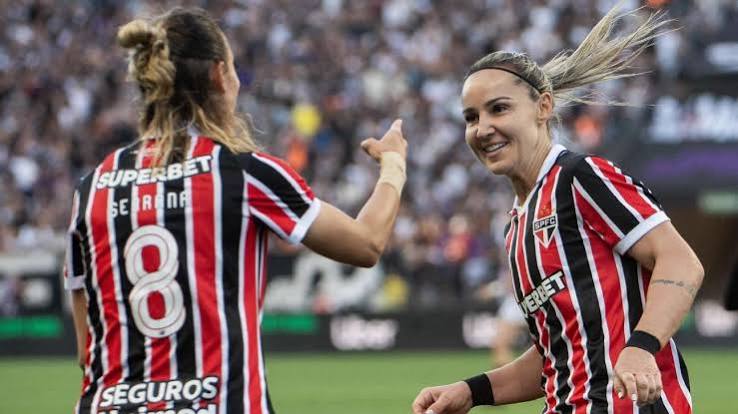 ESPN Brasil on X: "S&atilde;o Paulo vence Corinthians de virada e larga na frente na decis&atilde;o do Brasileir&atilde;o feminino #FutebolNaESPN https://t.co/8NjSad5ciE" / X