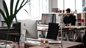 Salariile din mediul privat sunt mici din cauza lipsei unui mediu. Salariul Mediu Din Unele Companii Private Se Apropie De 6 000 De Lei Brut In 2019 Si