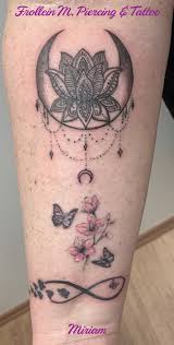 Sehr oft findet man diese motive bei symbolischen schmuckstücken oder in festlichen kleidern eingeflochten. Tattoos Von Miriam Frollein M Piercing Tattoo Hamburg