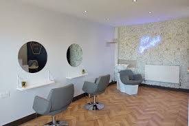27970 crown lake blvd, 4. The Beauty Hive Beauty Salon In Hale Trafford Treatwell