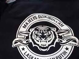 Desain baju kemeja korsa, pdh/pdl, seragam keren yang cocok untuk anda pdh merupakan singkatan dari (pakaian dinas harian) dan pdl (pakaian dinas lapangan) merupakan seragam kerja berupa kemeja dengan desain yang telah diatur oleh instansi / perusahaan tersebut. Cara Membuat Kaos Komunitas Yang Keren Tshirtbar