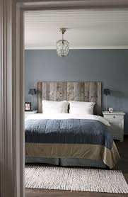Weathered Wood Masculine Headboard Digsdigs Modern Country Bedrooms Home Decor Bedroom Country Bedroom