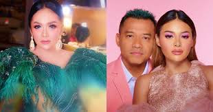 Tuding krisdayanti masih fasilitasi anang hermansyah usai cerai mengingat masa lalu krisdayanti, yang dulu memutuskan bercerai dengan mantan suaminya, anang hermansyah. Curhat Aurel Hermansyah Soal Perasaannya Ke Krisdayanti Ini Yang Diajarkan Anang Hermansyah
