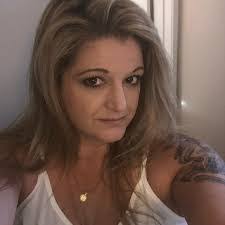 Vanessa Holcomb's Instagram, Twitter & Facebook