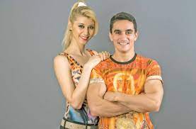 Cei doi au sarbatorit un an de la ceremonia din las vegas, dar si ziua de nastere a sportivului in decembrie, la viena. Marian DrÄƒgulescu È™i SoÈ›ia Lui Au DivorÈ›at Nu A Fost SÄƒ Fie Radio Infinit