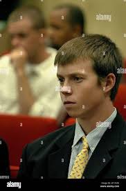 Collin Finnerty, joueur de Duke LaCrosse, écoute les précédents judiciaires  avant son audience préliminaire au Durham County Judicial Building le mardi  matin 18 avril 2006, à Durham, en Caroline du Nord. Collin