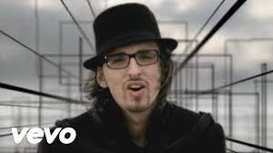 It achieved a great success, particularly in belgium, where it topped the chart. Christophe Willem Jacques A Dit