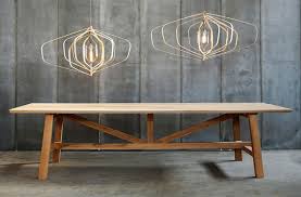 Ancienne table de ferme en chênevendu. Table En Chene Massif Table De Ferme Table Salle A Manger Bois Table Ronde Bois Table Bois Brut Table De Ferme Ancienne