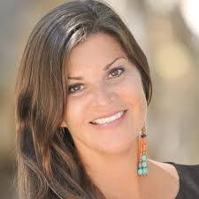 Marcie Lowe's Instagram, Twitter & Facebook