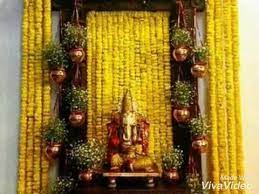 Just get colorful papers & make your ganpati mandap with paper pinwheels. 17 Home Decoration Ideas For Ganesh Festival