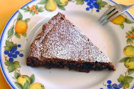 Un dolce assolutamente goloso, una vera coccola, da concedersi per una merenda pomeridiana, accompagnata da un buon caffè. Ricetta Della Torta Tenerina Tipico Dolce Al Cioccolato Di Ferrara