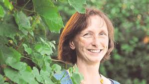 Neues Vhs-Programm mit Fragebogen