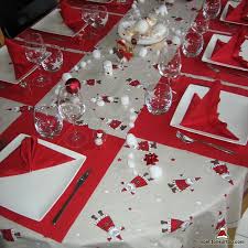 Table Decorations | Noël TooSurToo : Décoration de la table de Noël et du  réveillon du ... | Decoration table de noel, Table de noël, Deco table noel