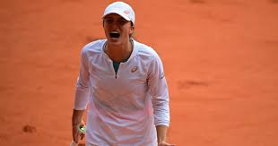 Iga świątek pokonała hiszpańską tenisistkę carlę suarez navarro 6:3, 7:5 i po raz pierwszy w karierze awansowała do 3. French Open Teen Iga Swiatek Reaches First Major Final To Meet Australian Open Champ Sofia Kenin