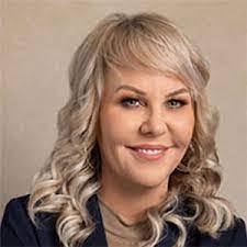 Linda Busick's Instagram, Twitter & Facebook