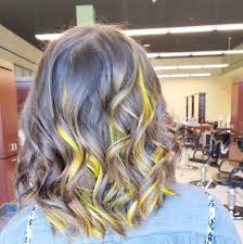 To produce cool highlights in darker hair that don't appear orange, your formula will contain a form of blue. 29 Subtle And Popping Peekaboo Highlights Hairstyles