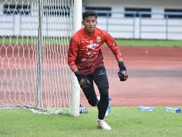 ^ persib pertahankan mayoritas pemain musim ini (in indonesian). Sambut Piala Menpora 2021 Ini Target Kiper Persib Bandung
