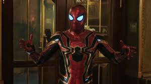 17 de diciembre de 2021 dirección: El Aparente Spider Man No Way Home Suit Leak Tiene Fans En Brazos Cinematicos