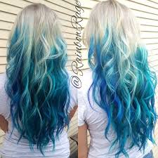 In this video, i'm doing my first watercolor on an amazon 613 wig to achieve an aqua blue ombré color ! Blue Dip Dye Ombre White Aqua Dyed Color Hair Lovely Locks Cool Colors Long Hair Pretty Cute Hair Styles Blue Ombre Hair Ombre Hair