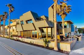 Bluewater Vacation Homes Ocean Front Icon Mission Beach San Diego Mission Beach San Diego San Diego Beach Mission Beach