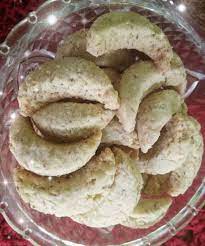 Bake at 300 f for 2 hours and you don't need to stir it. Biskut Bangkit Kelapa Rasa Yang Menggamit Nostalgia Desa