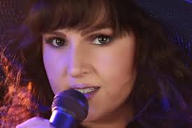 Luna Scott Russell — Roberto Mantovani