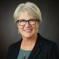 900+ "Mačina" profiles