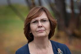 Navy widow's campaign for full honor burials starts in Alaska