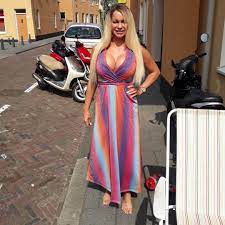Samantha de jongh is on facebook. The Hottest Samantha De Jong Photos Around The Net 12thblog