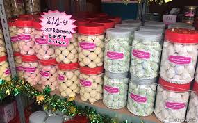 It is a day off for the general population, and schools and most businesses are closed. 5 Traditional Hari Raya Goodies That We Love Little Day Out