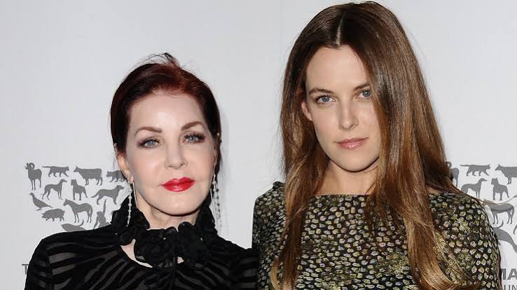 How Riley Keough Feels About Grandma Priscilla Presley Challenging Mom Lisa Marie's Trust | Entertainment Tonight