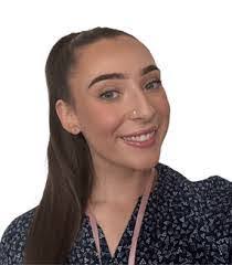 Amber Buckmaster's Instagram, Twitter & Facebook